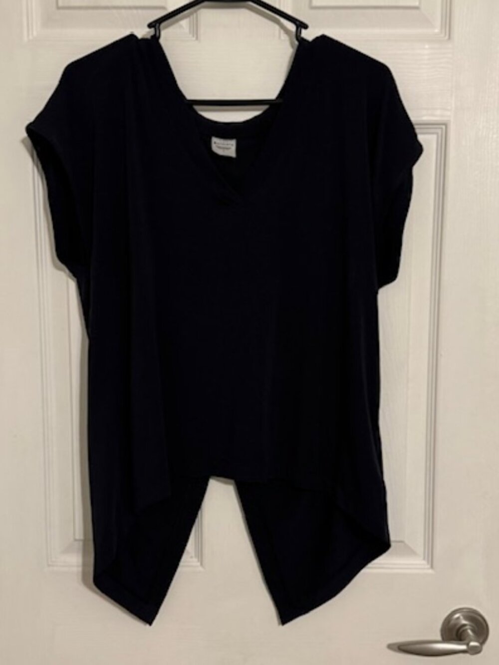 Athleta Women's Black Sleeveless V-Neck Split Back Top, Size M